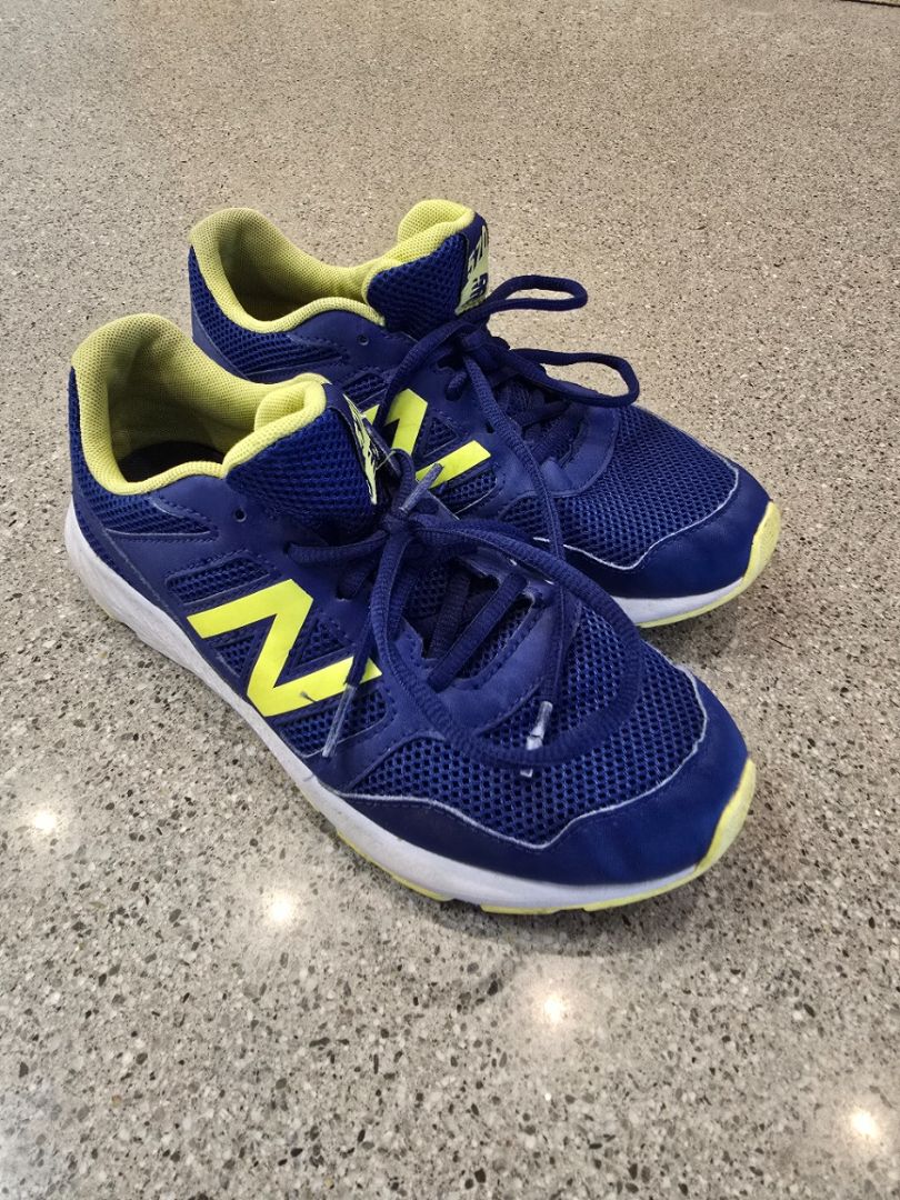 Blue & Yellow New Balance 570, EU 37.5