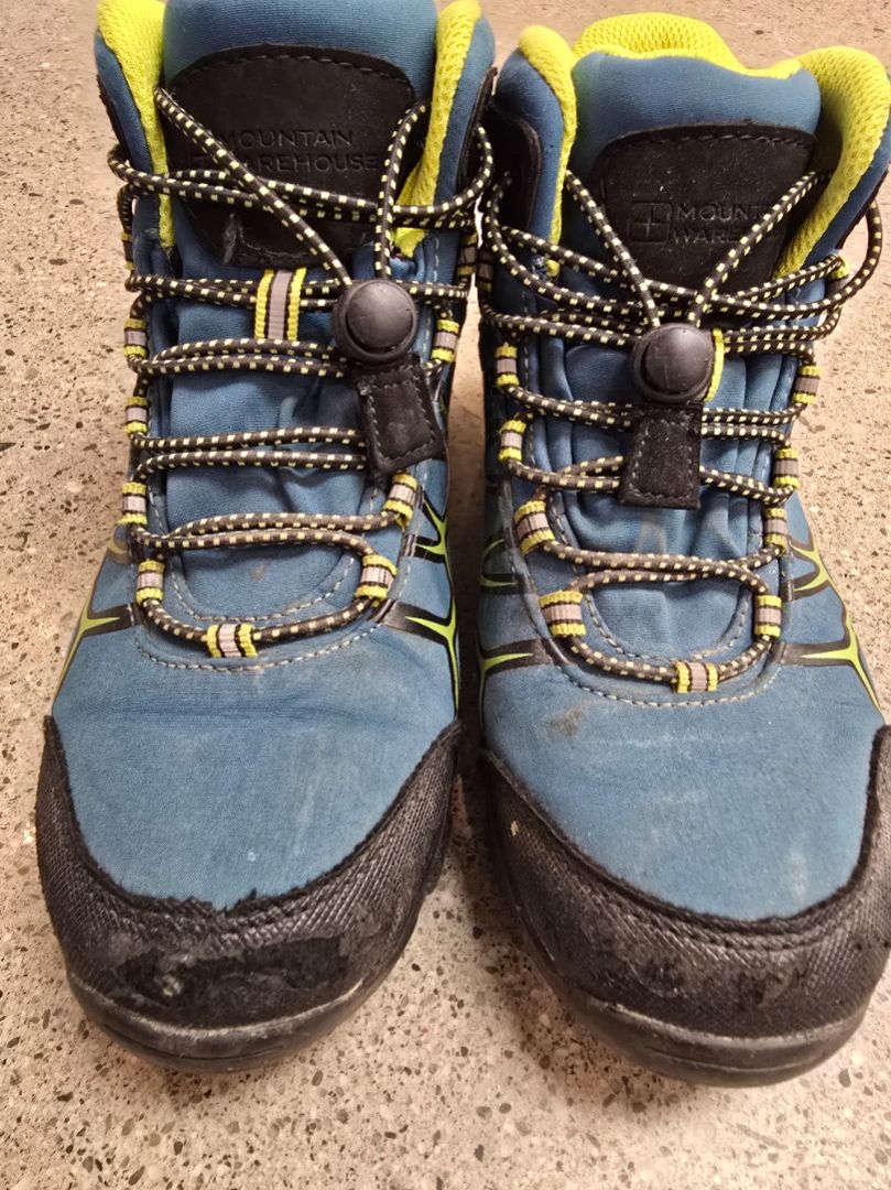 Blue Mountain Warehouse Hiking Boots, EU35