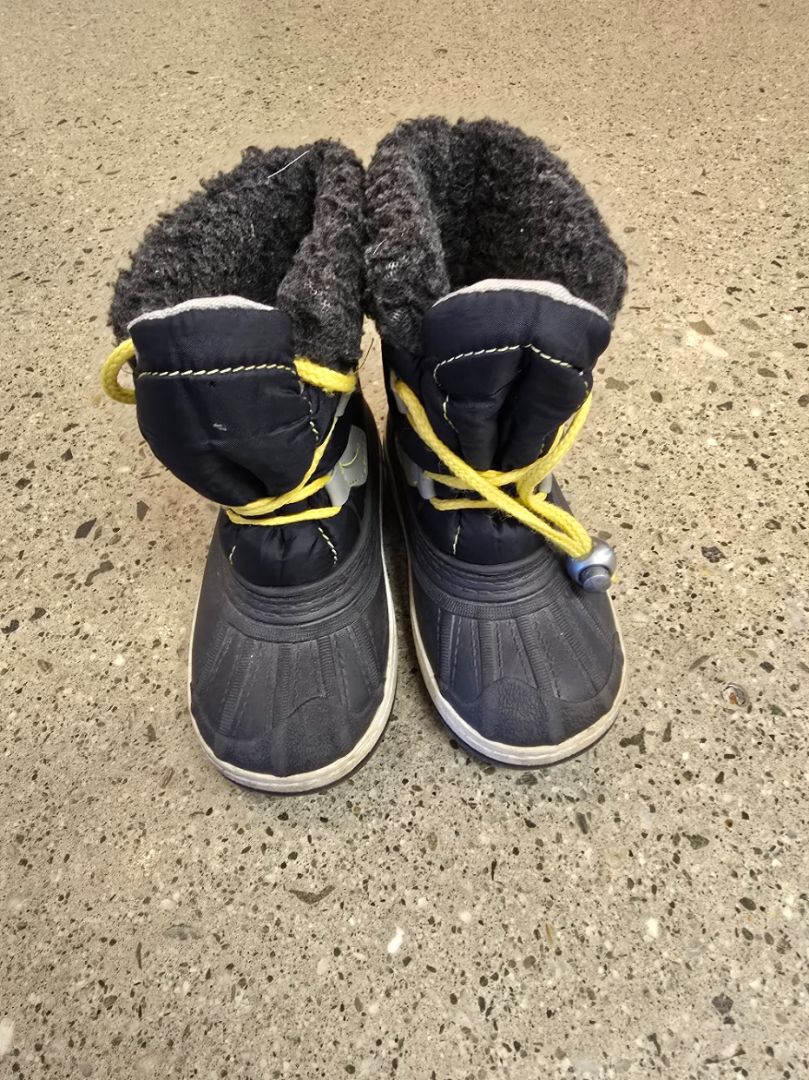 Black McKinley Kids Snow Boots, EU 24/25