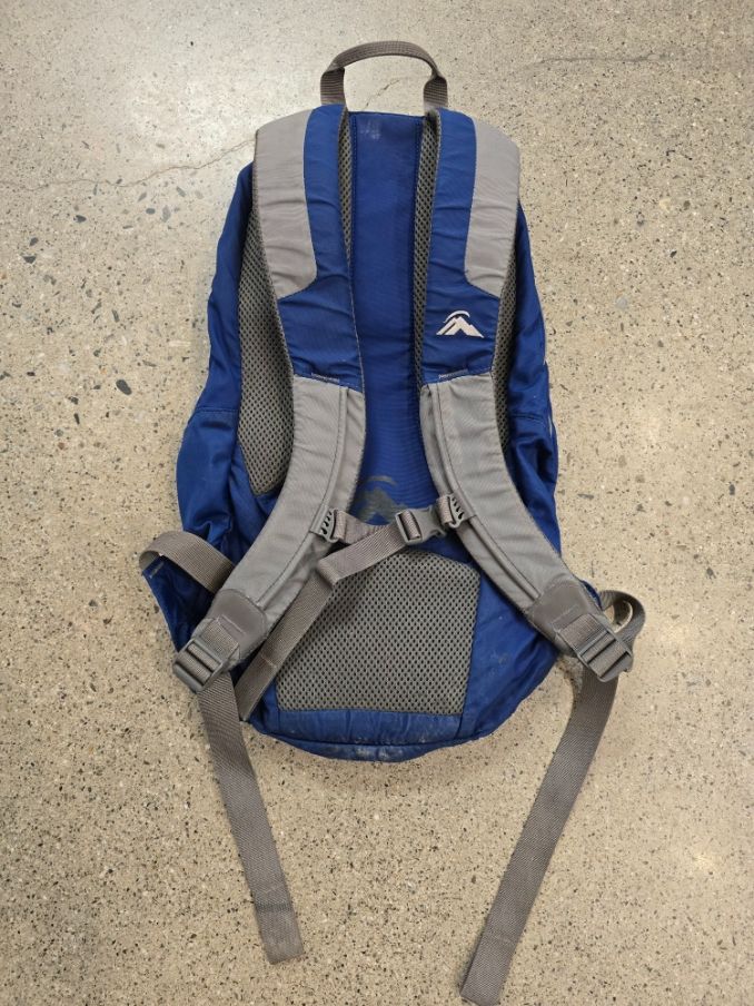 blue Macpac Daypack, 20L approx