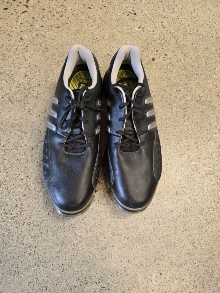 Black Adidas Men’s golf shoes, US 10.5