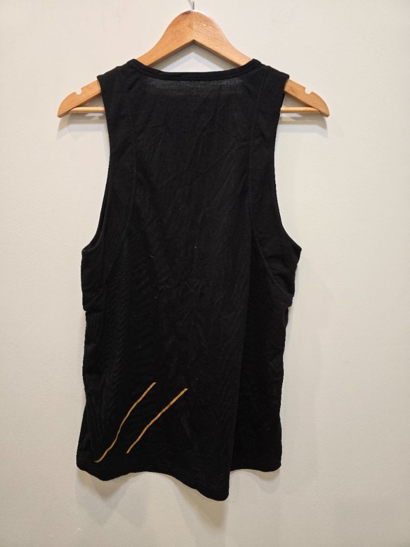 Black Mons Royale Singlet Top, M