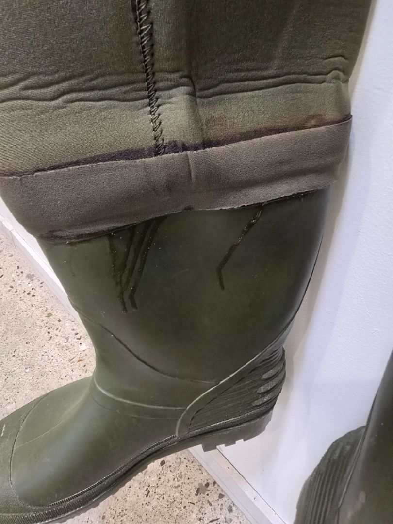 Green Ron Thompson Chest Waders, 38/39