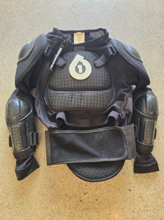 Black SixSixOne Motocross Comp Pressure suit, Youth M