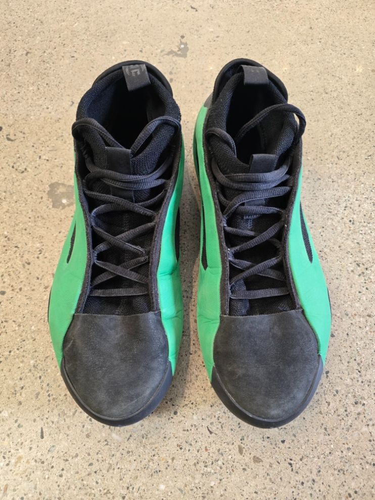 Adidas Harden Volume 8, EU 44