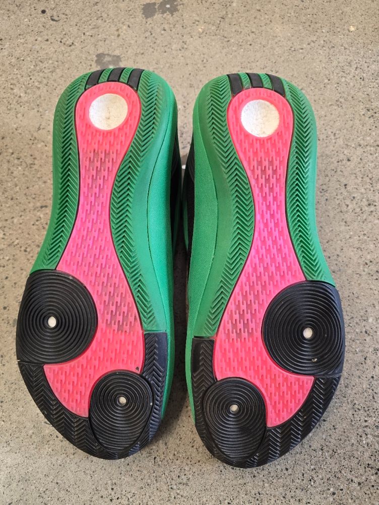 Adidas Harden Volume 8, EU 44