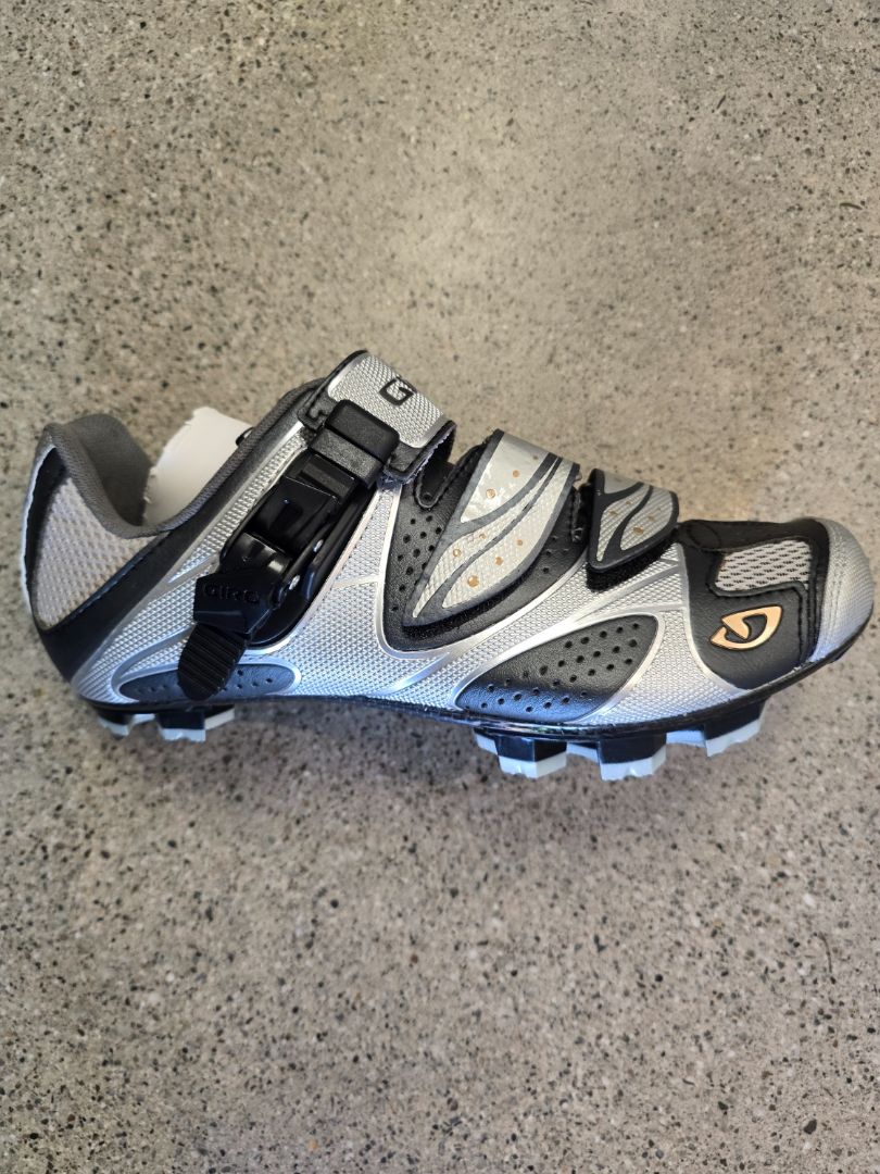 Silver / Black Giro Sica Women's, EU 40