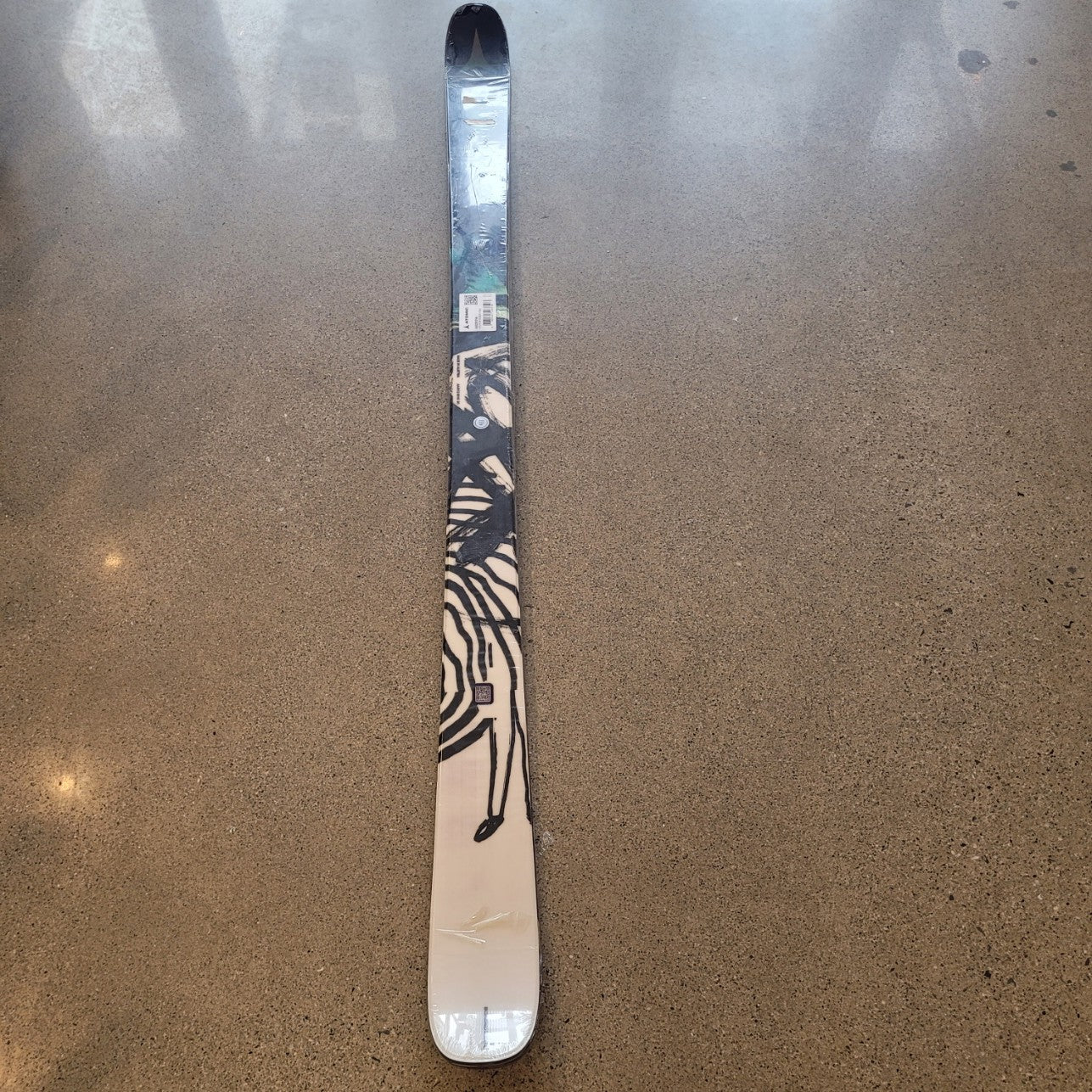 Black / White with teal accents Atomic Punx Seven, 164cm