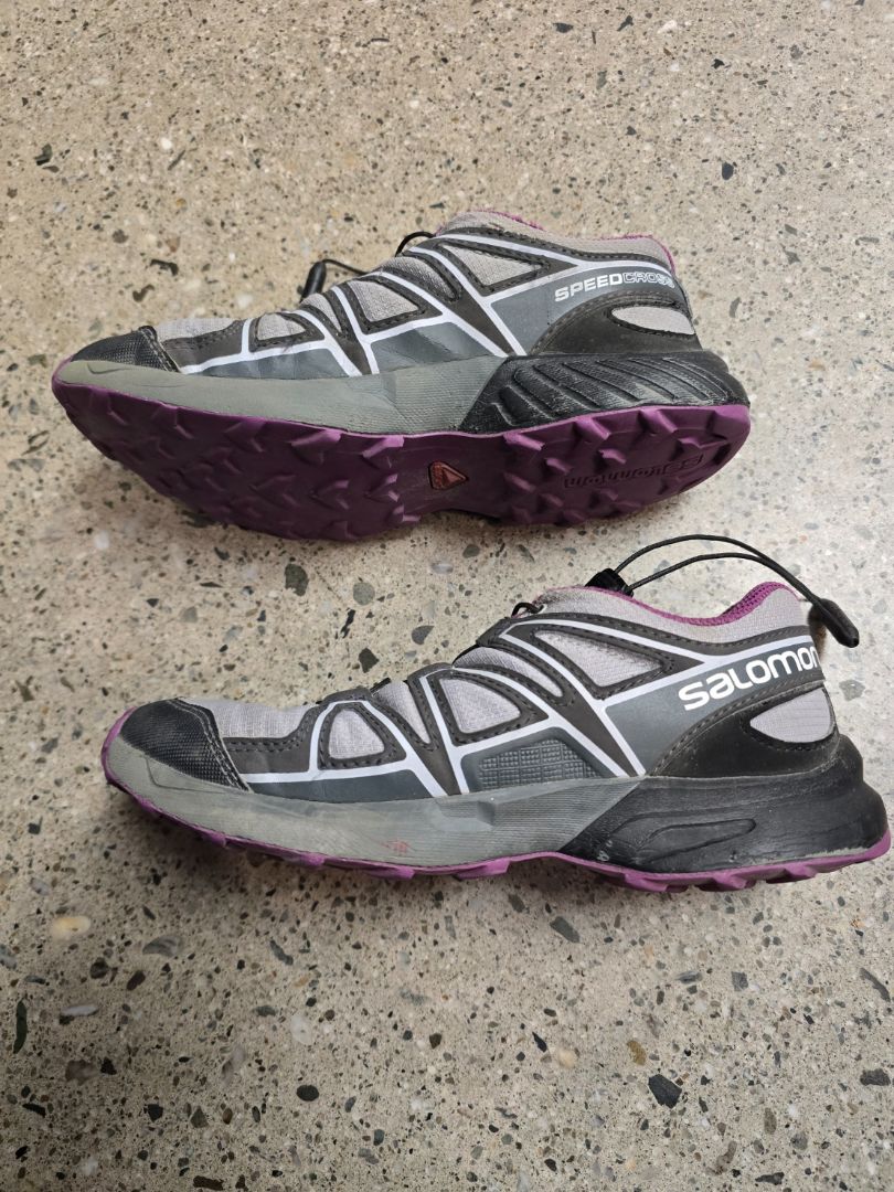 Black Salomon Trail Shoes, EU 34