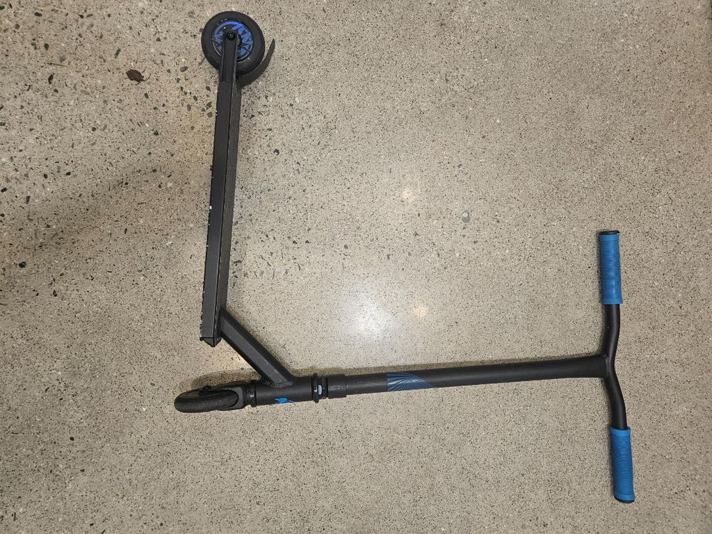 Black Invert Stunt Scooter