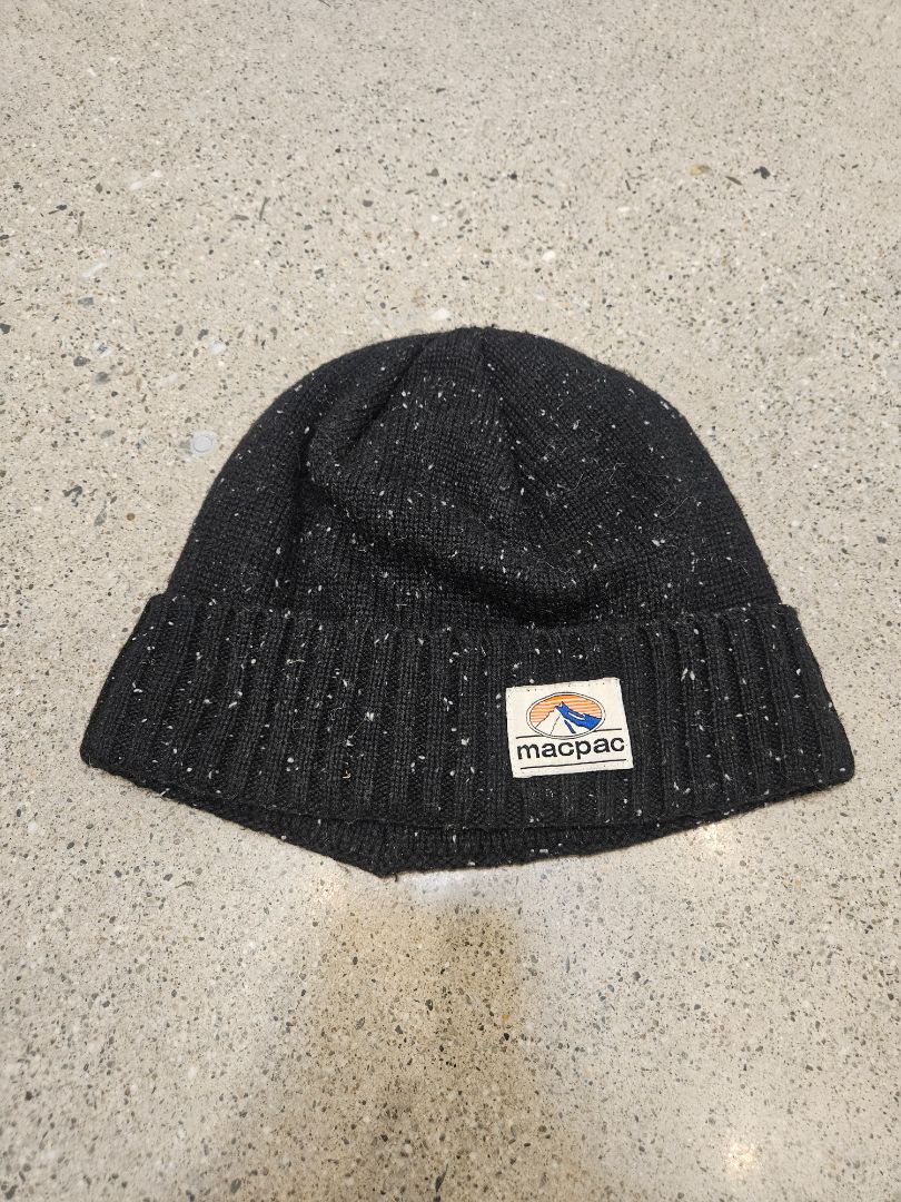 Black Macpac Beanie, One size
