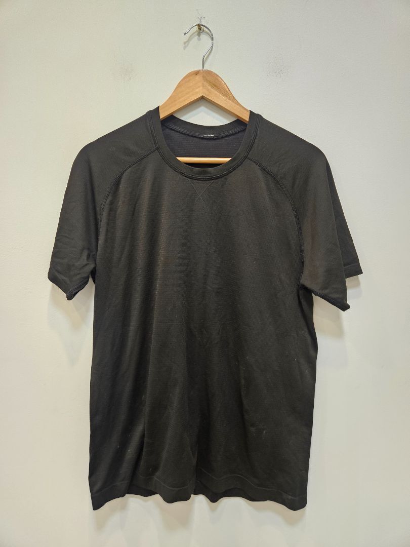 Black Lululemon Active Top, M