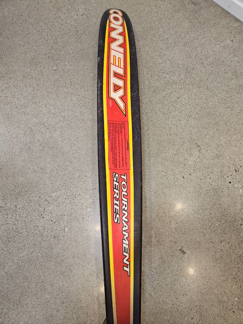 Red Connelly F3 Concept, 65"