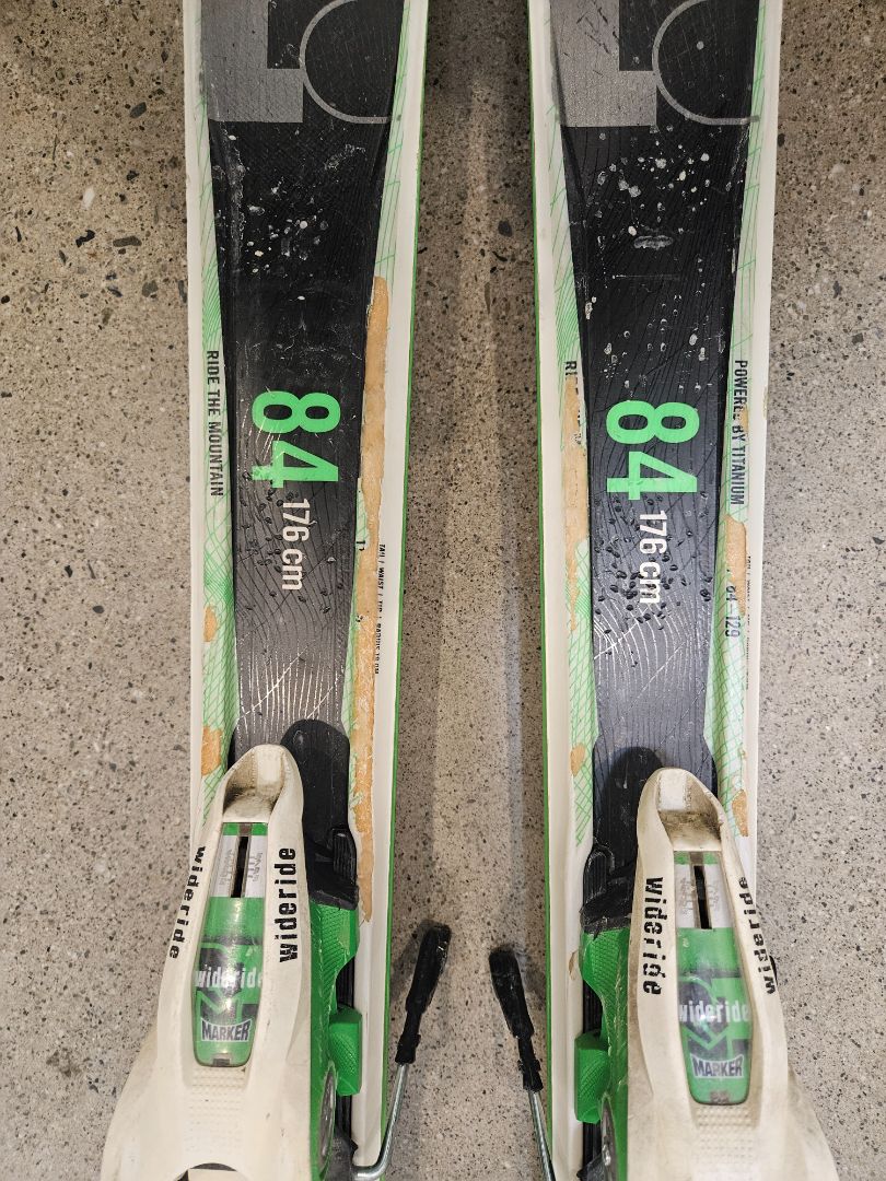 Black Volkl RTM 84, 176 cm