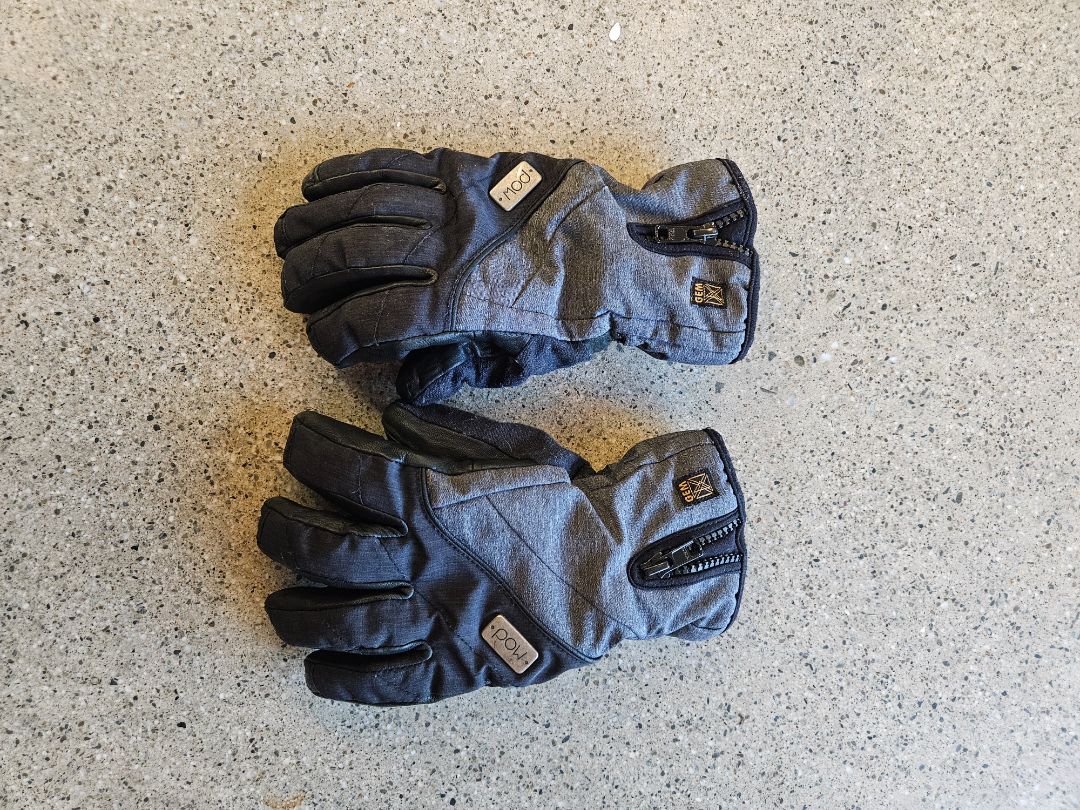 Black Pow Ski gloves, Medium