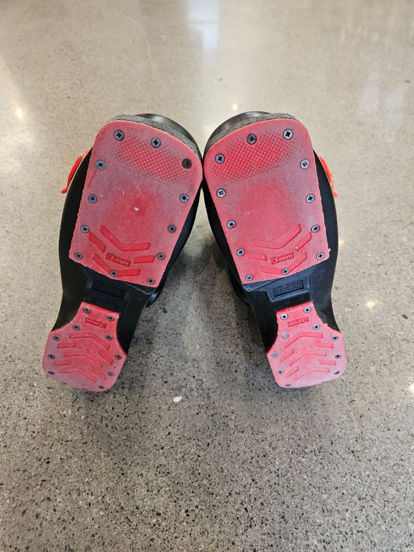 Black Nordica Dobermann GP 90, 23-23.5