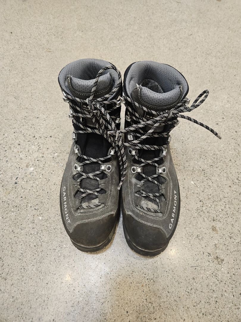 Grey Garmont Hiking Boots, EU 44