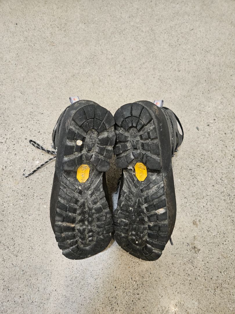 Grey Garmont Hiking Boots, EU 44