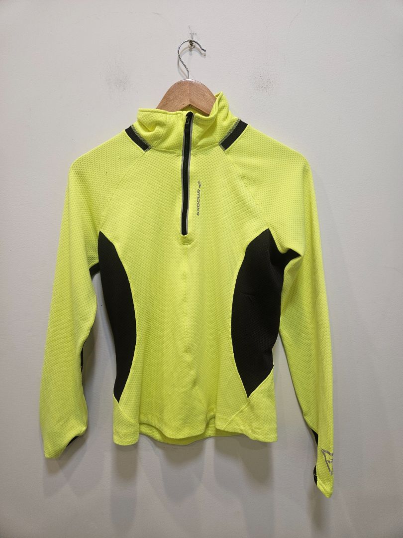 Yellow Brooks Equilibrium Half Zip, M
