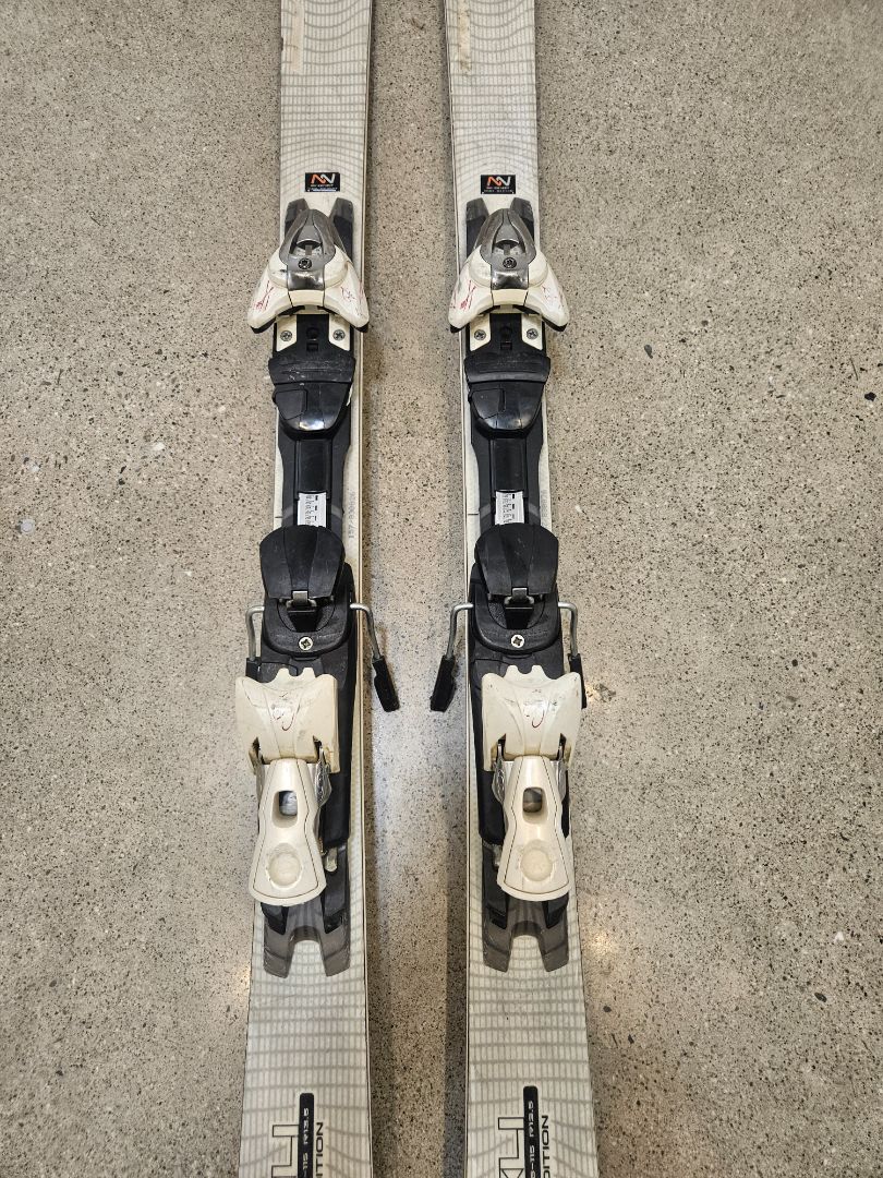 White Stöckli Spirit Edition, 157 cm