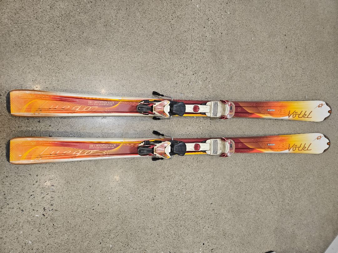 Orange Völkl Fuego, 158 cm