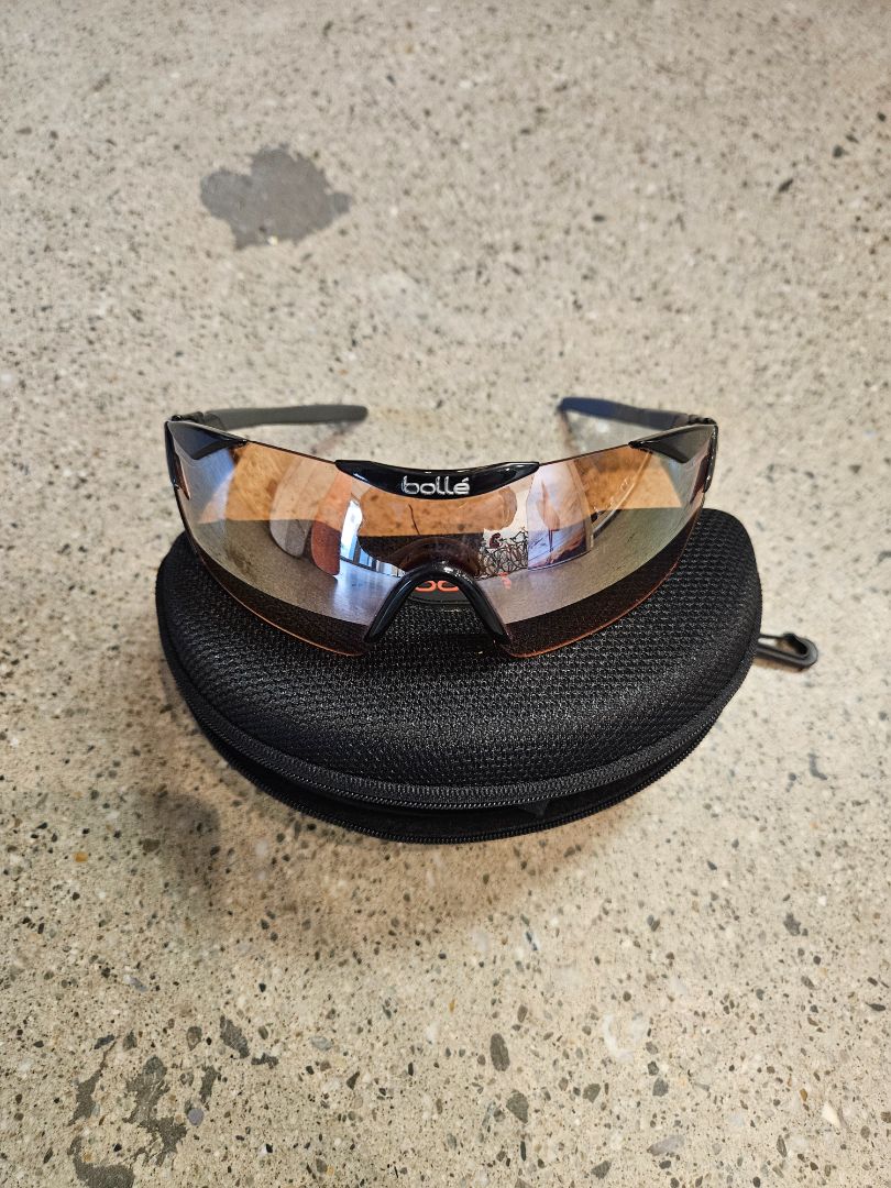 Black Bollé Shield Sunglasses, L