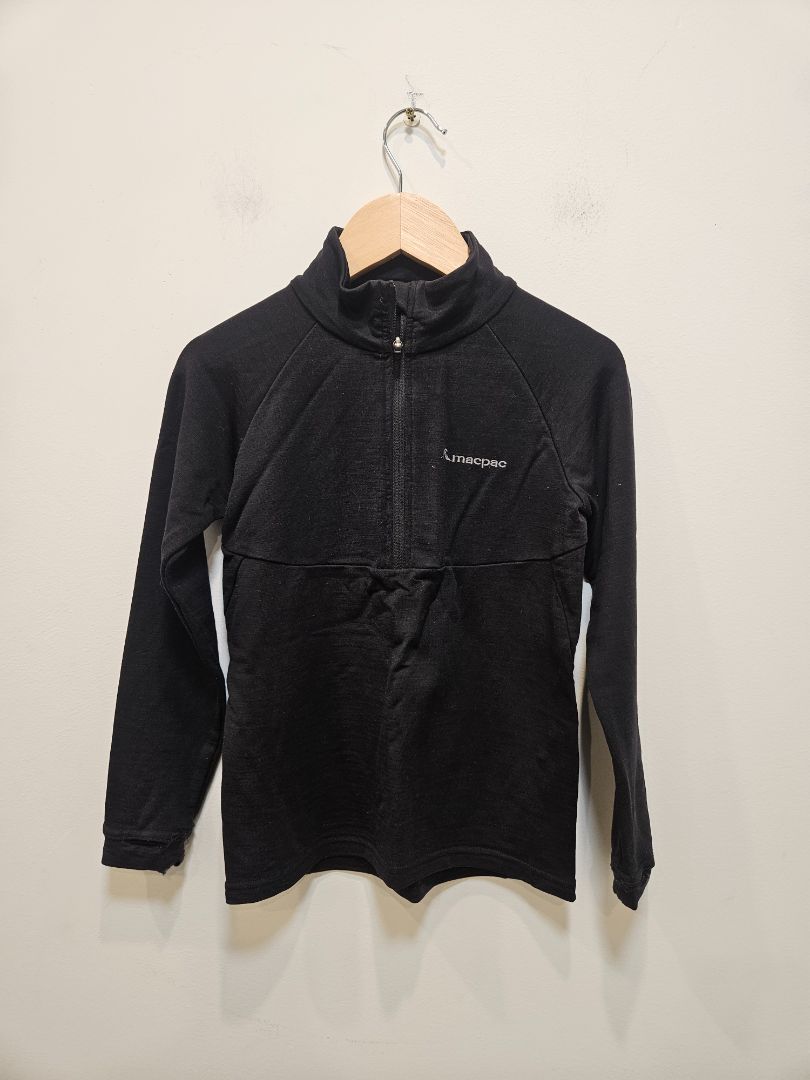 Black Macpac Merino Pullover, Kids 6