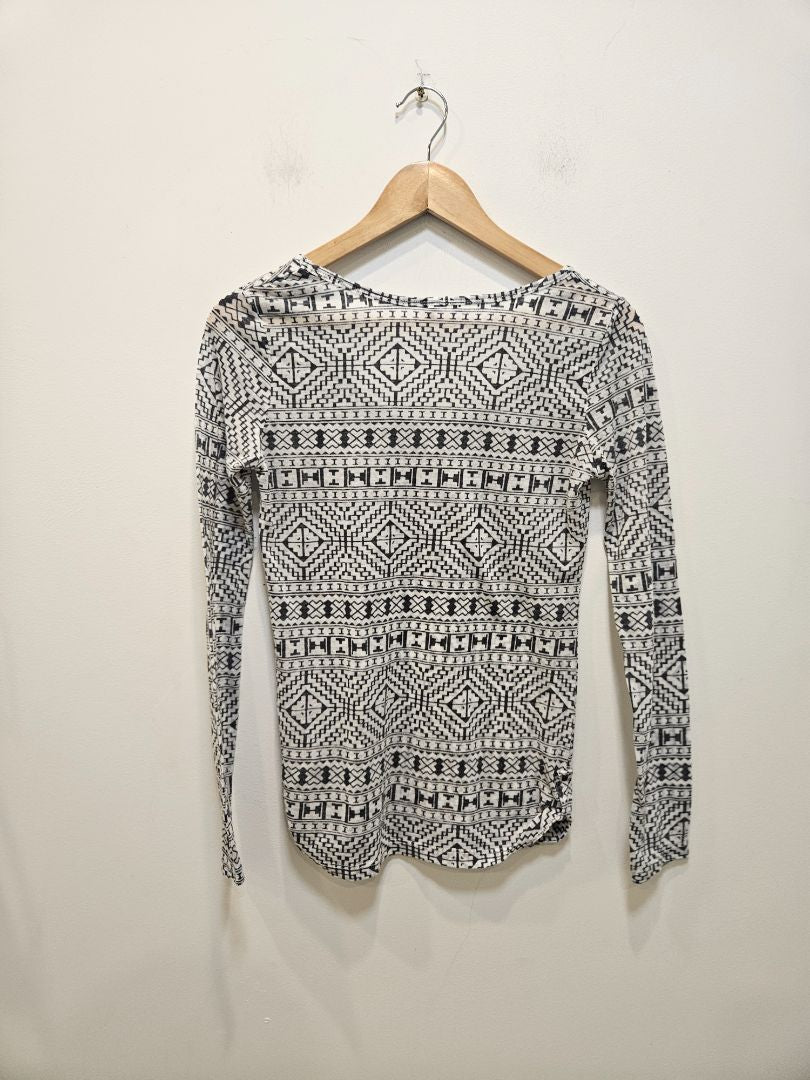 Grey Rip Curl Pattern Long Sleeve Top, S