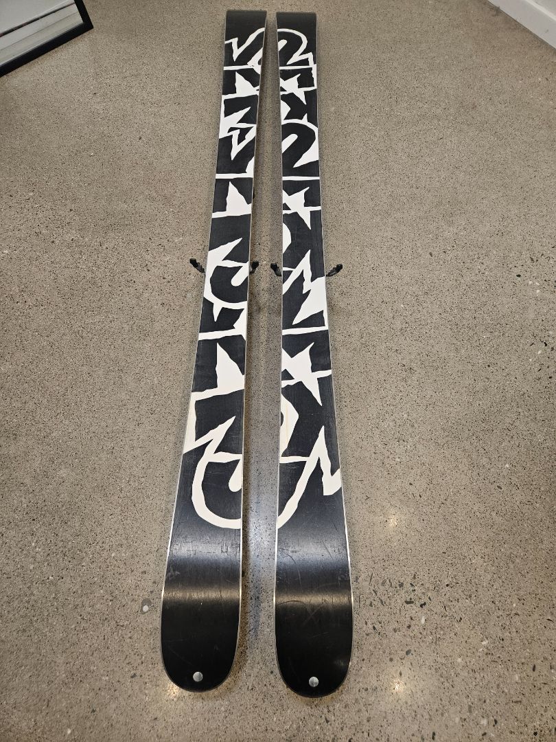 Black K2 Empress, 169 cm