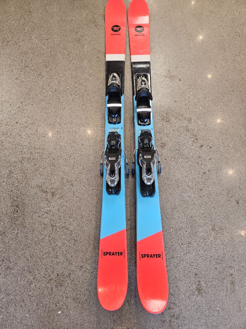 Red Rossignol Sprayer, 138 cm