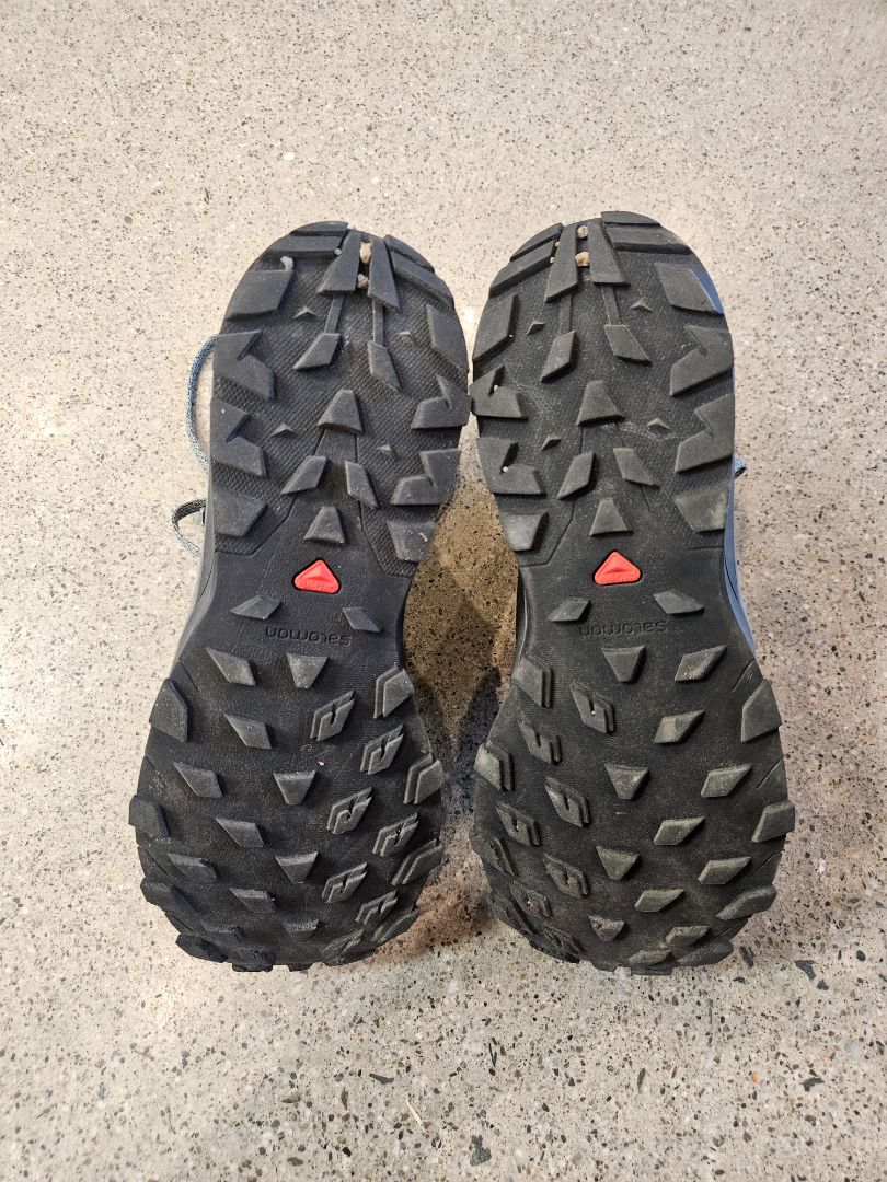 Black Salomon Gore-Tex Hiking Boots, UK 7
