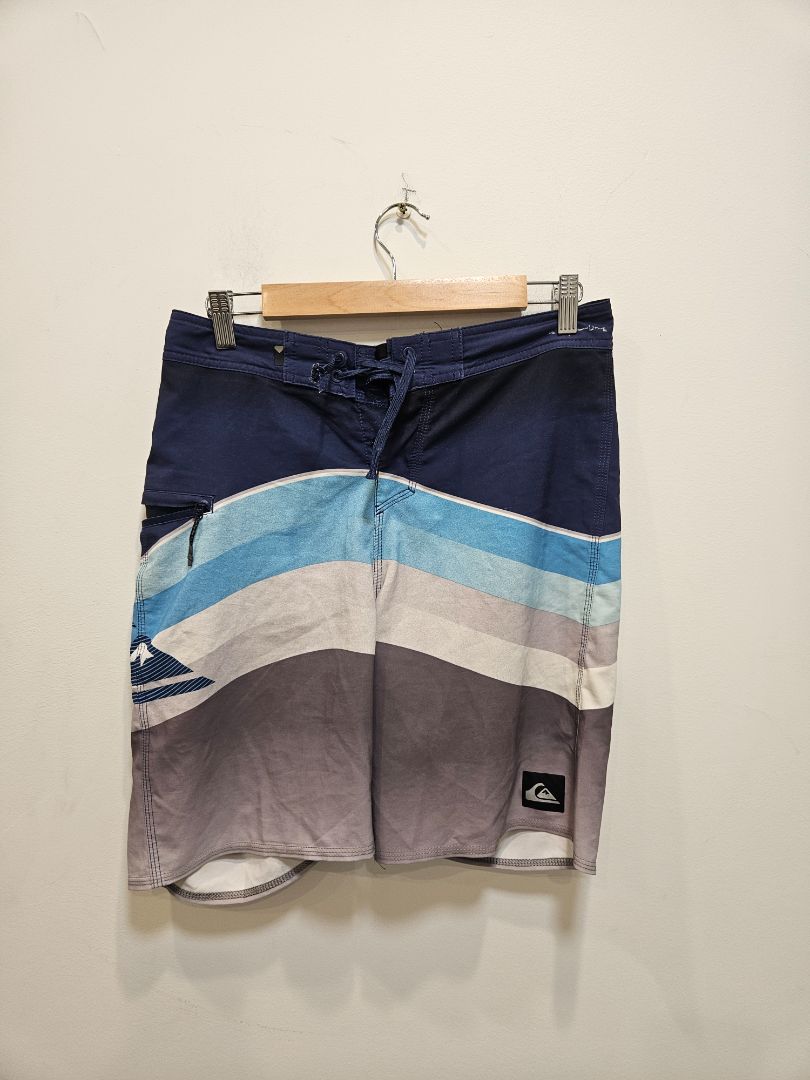 Blue Quiksilver Boardshorts, 30