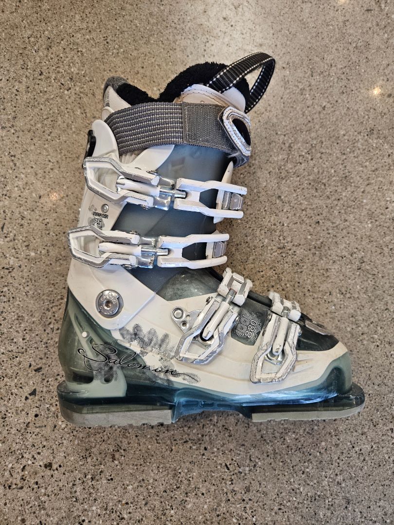 White Salomon Idol 8.0, 23.5