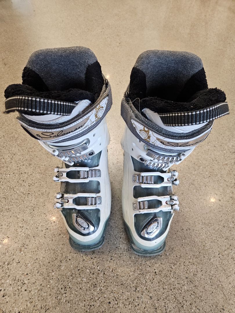 White Salomon Idol 8.0, 23.5