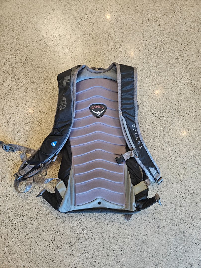 Black Osprey Karve II Pack, 11 L