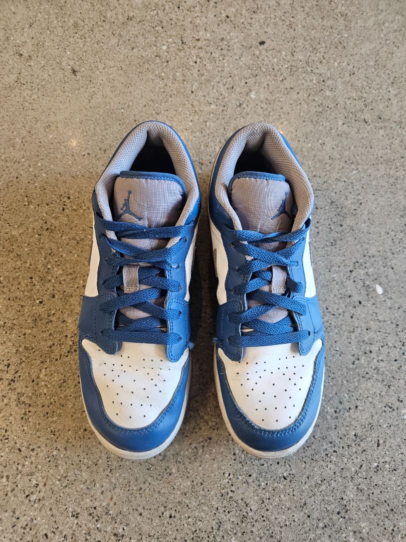 Blue Nike Air Jordan 1 Low, EU 38.5