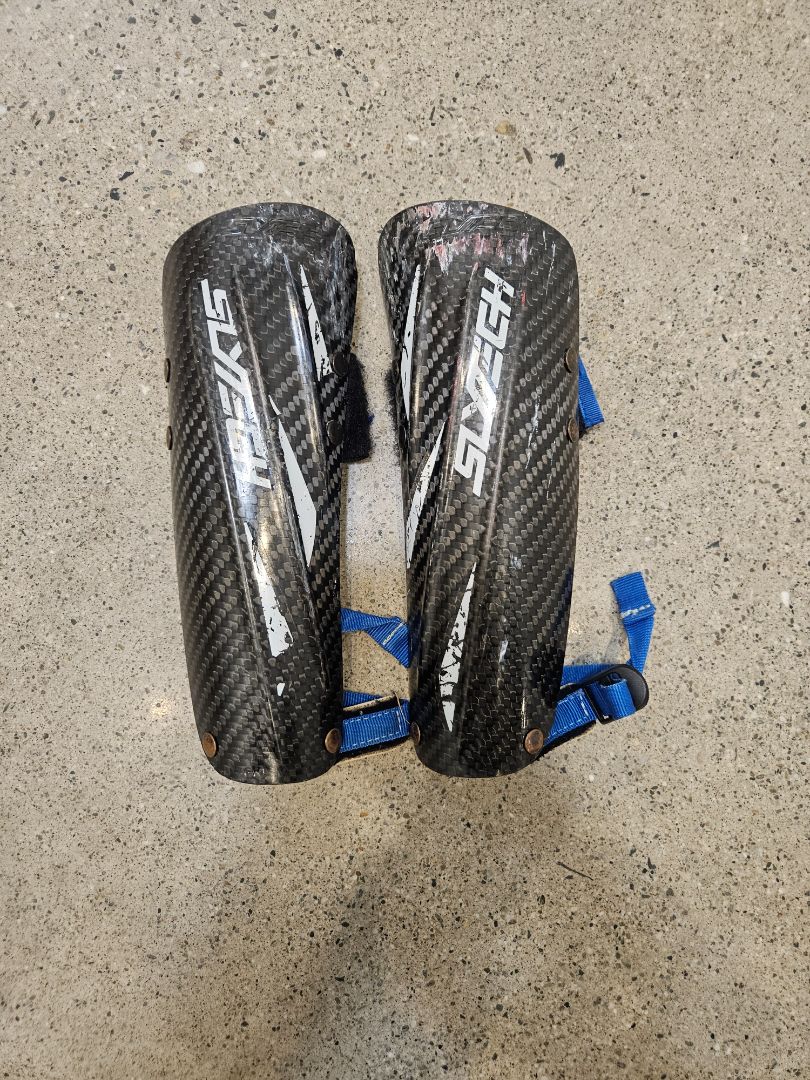 Black Slytech Carbon Arm Guards, Adjustable