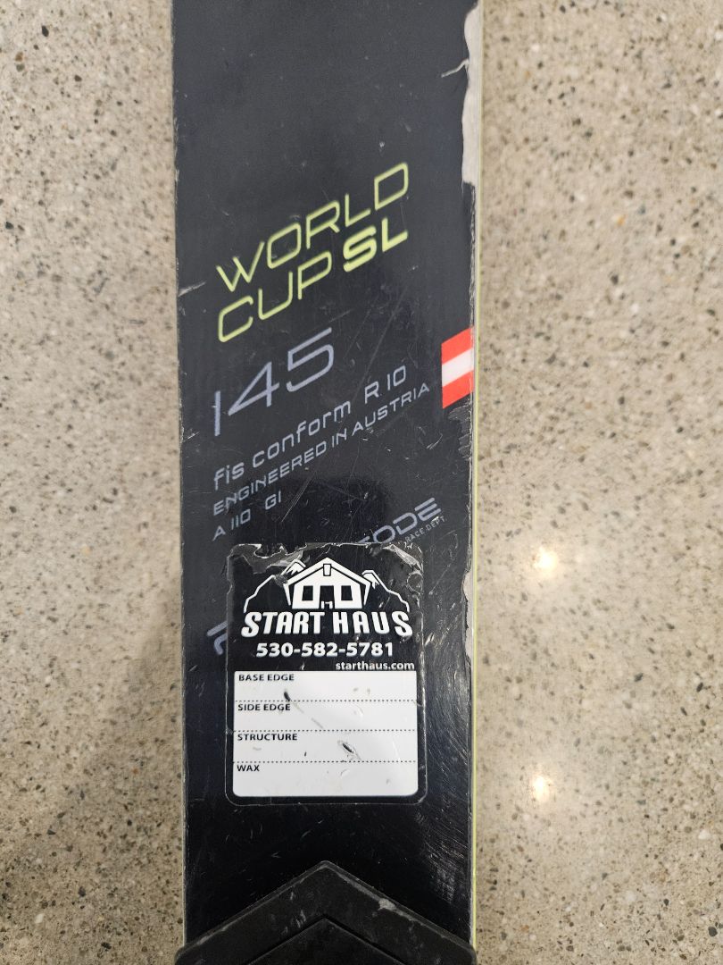 Black Fischer RC4 Worldcup SL, 145 cm