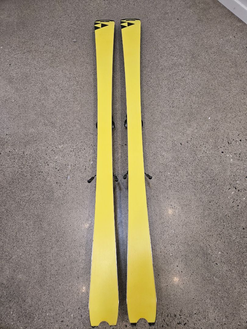 Black Fischer RC4 Worldcup SL, 145 cm