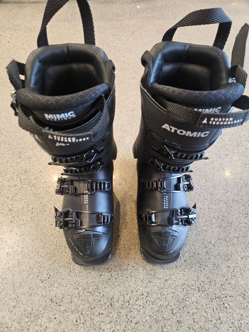 Black Atomic Hawx Ultra XTD 115 W, 22/22.5 mondo
