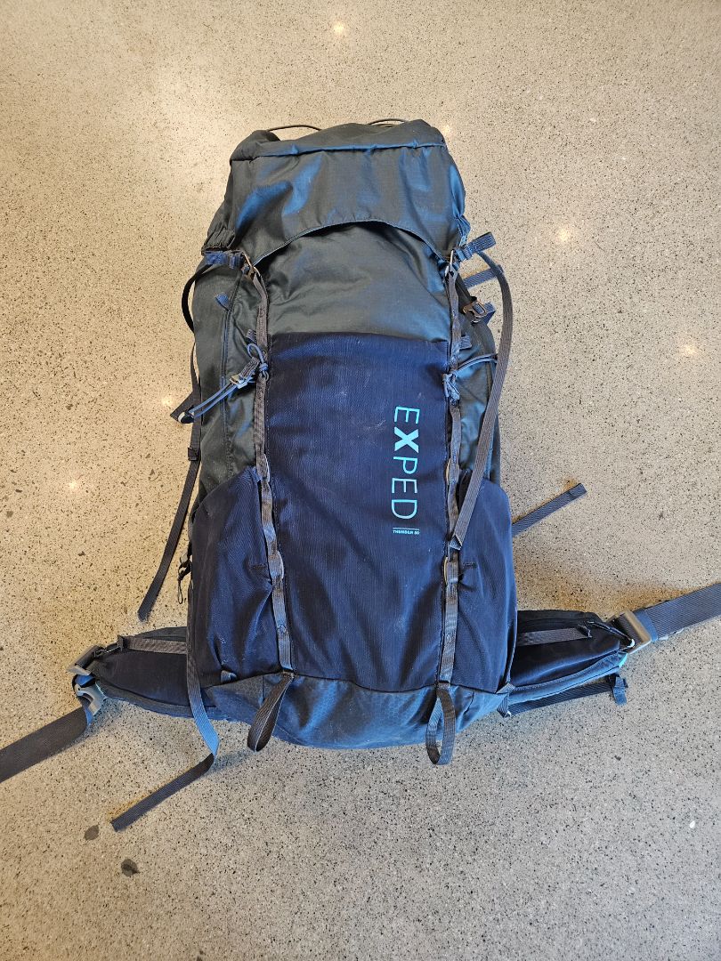 Black Exped Thunder 50, 50L / Small waist belt