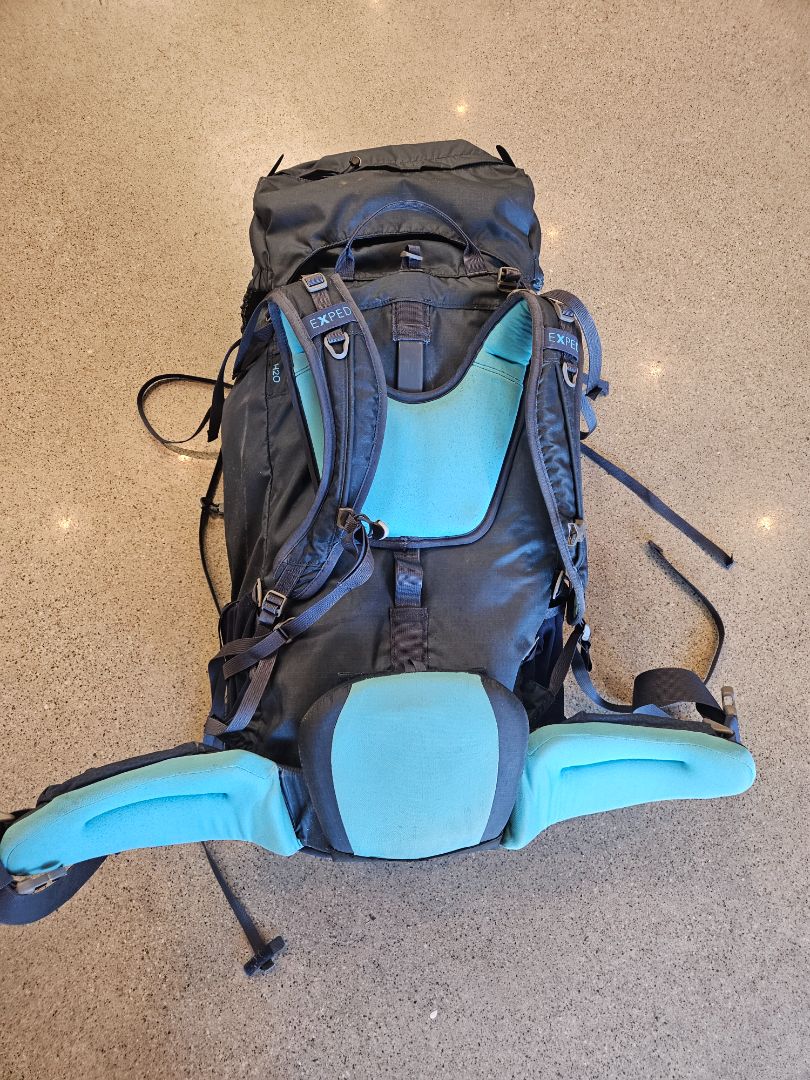 Black Exped Thunder 50, 50L / Small waist belt