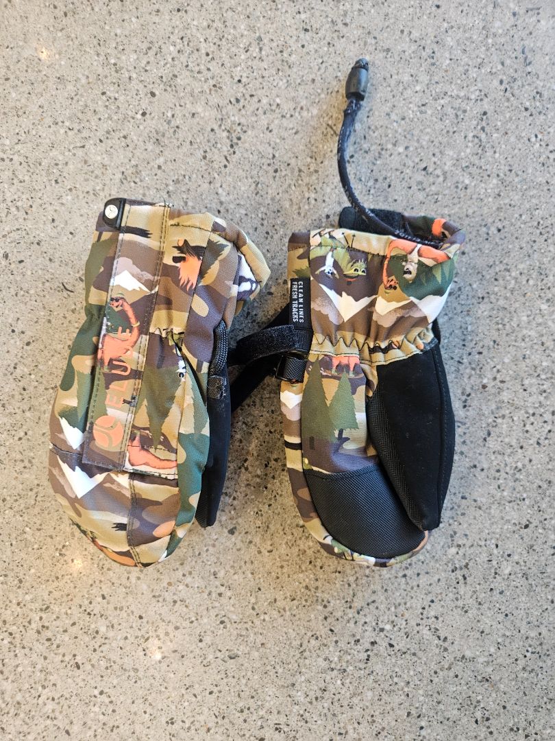 Camo Planks Kids Snow Mittens, 3YR