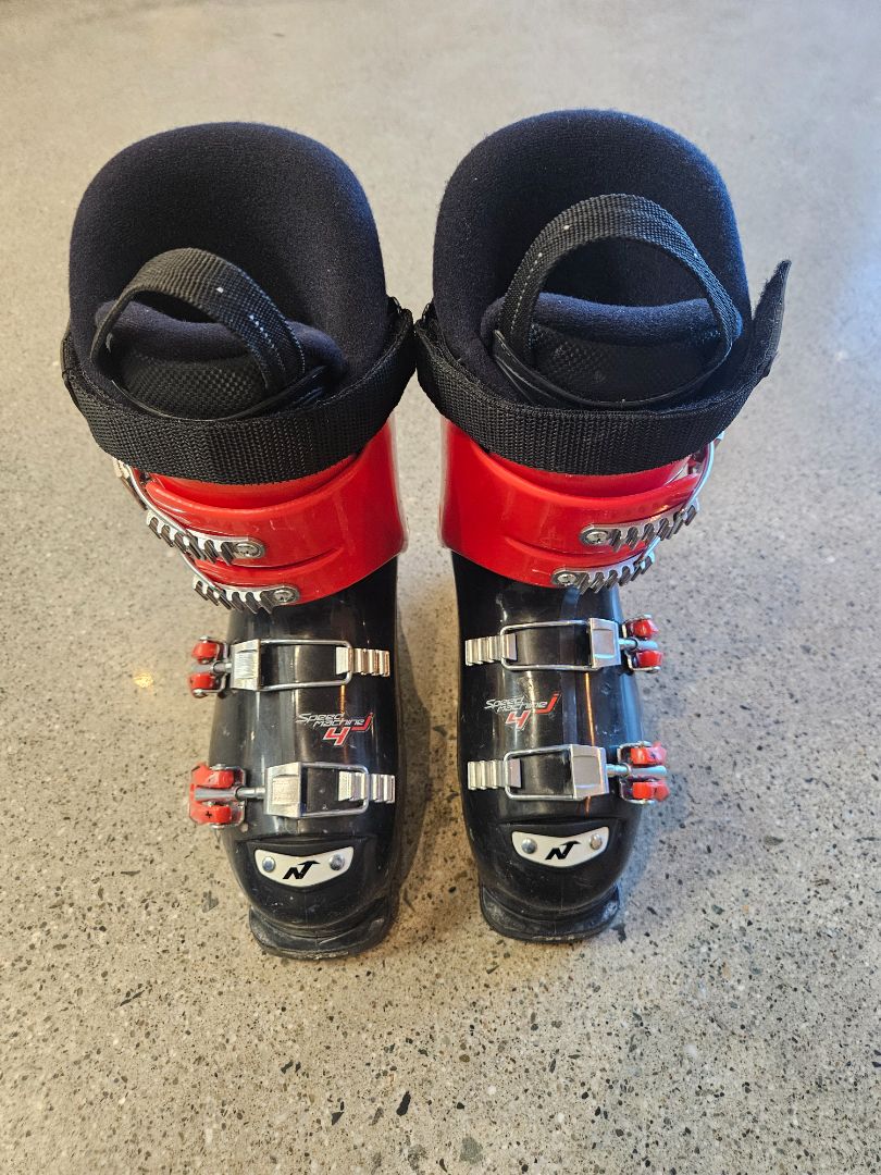 Black Nordica Speedmachine J4, 22.5