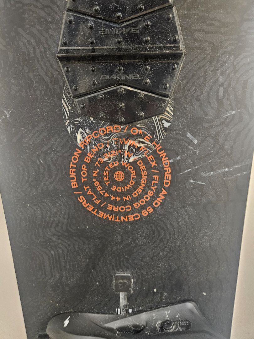 Black Burton Ripcord 159 Flat Top, 159 cm