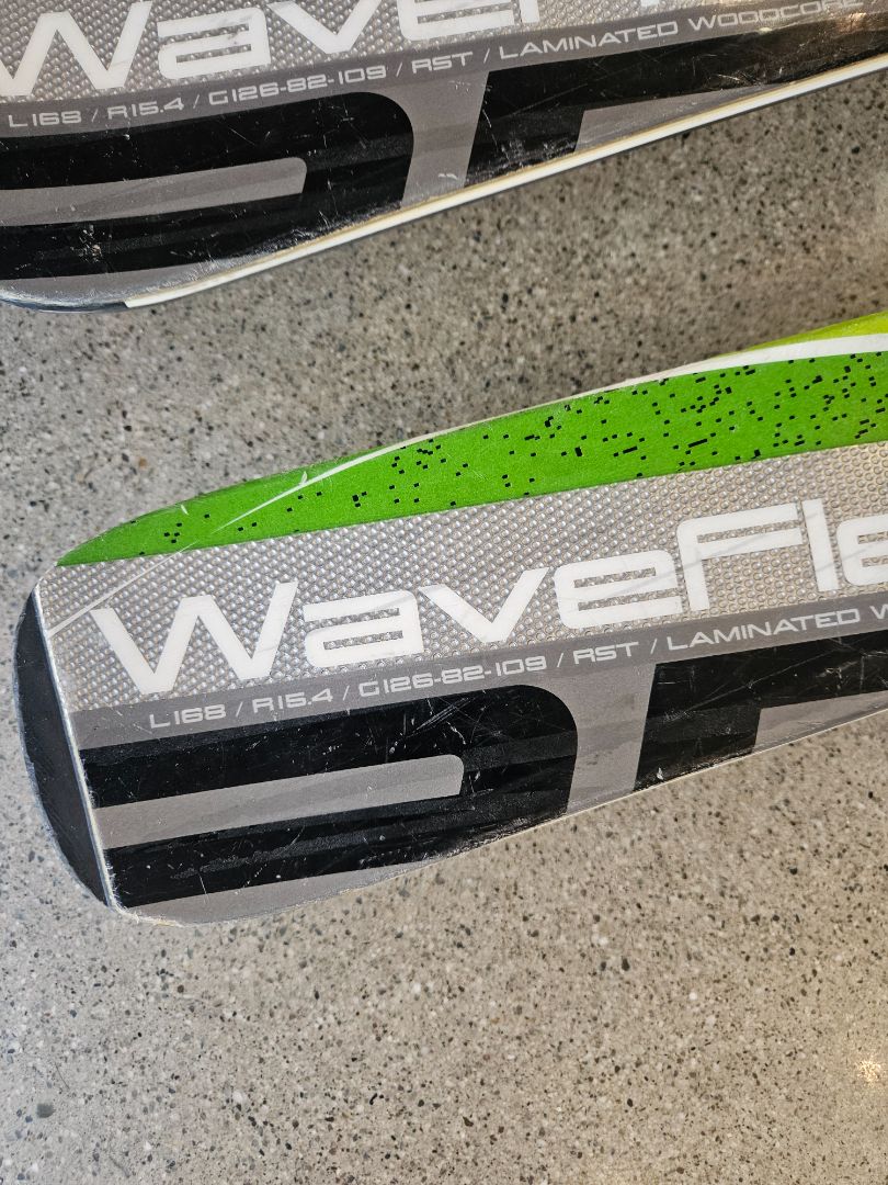Green Elan Waveflex 82 XTi, 168 cm
