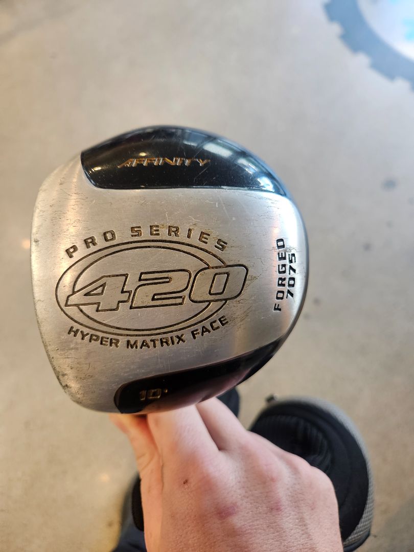 Black Affinity 420 Pro Series Driver Left Handed, 10°