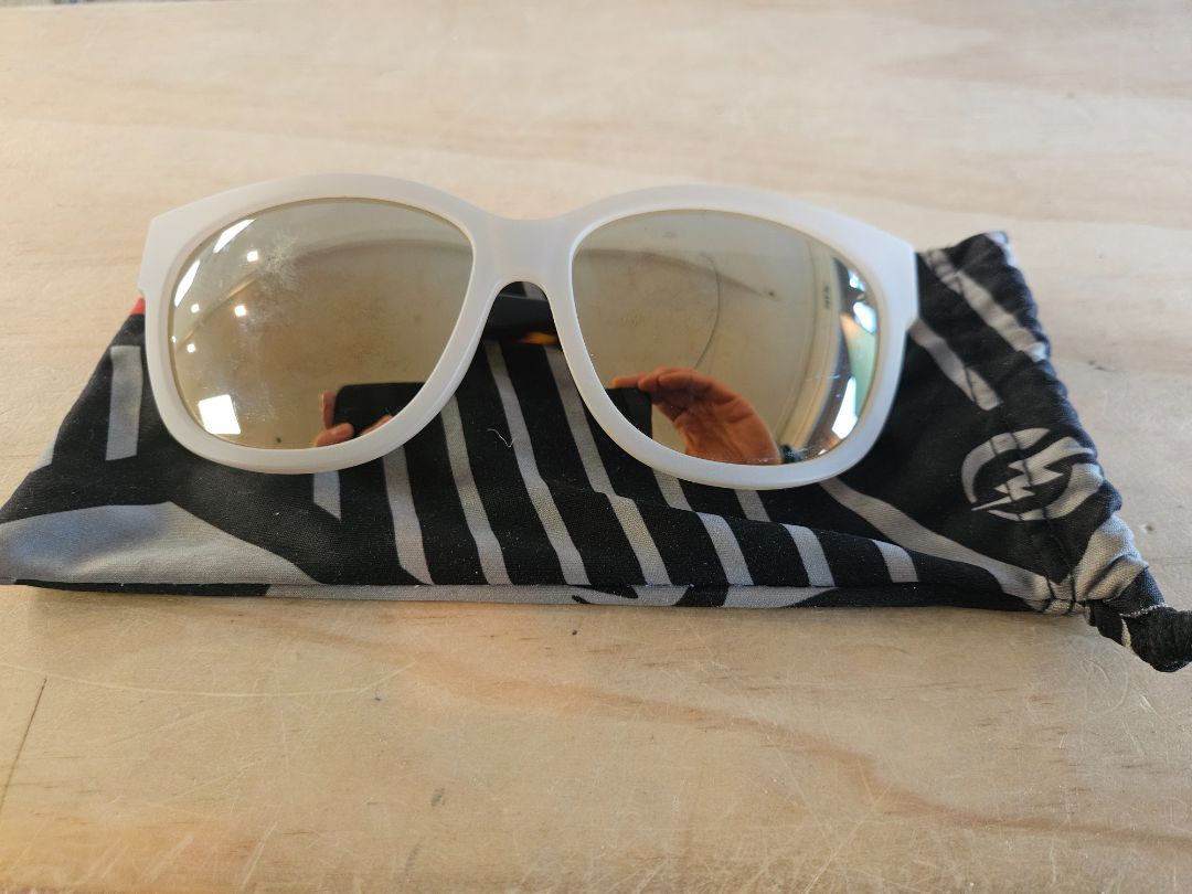White Electric Danger Cat Sunglasses, One Size