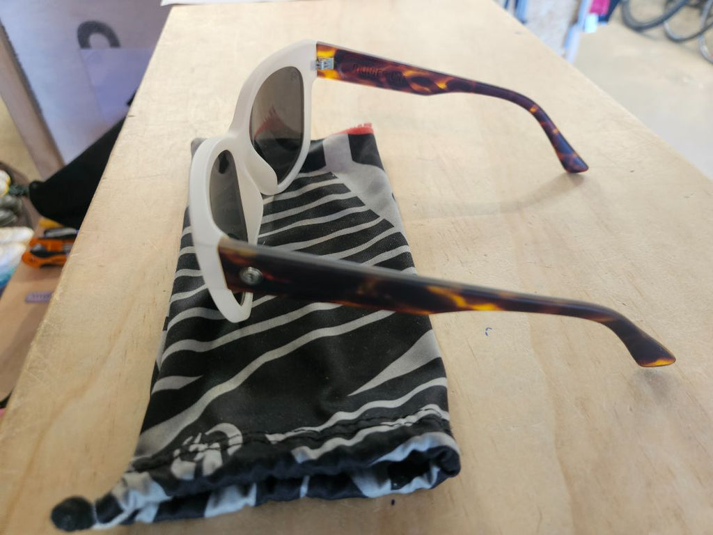 White Electric Danger Cat Sunglasses, One Size