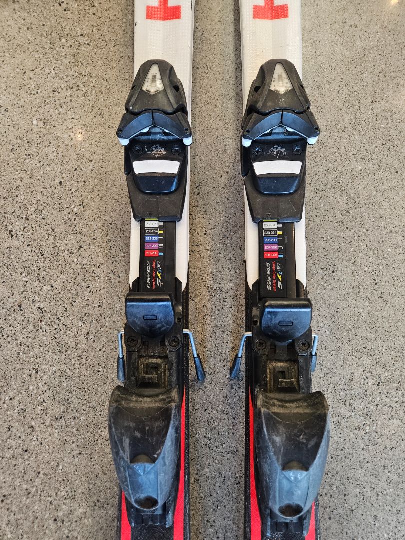 White Head Supershape Team, 127 cm